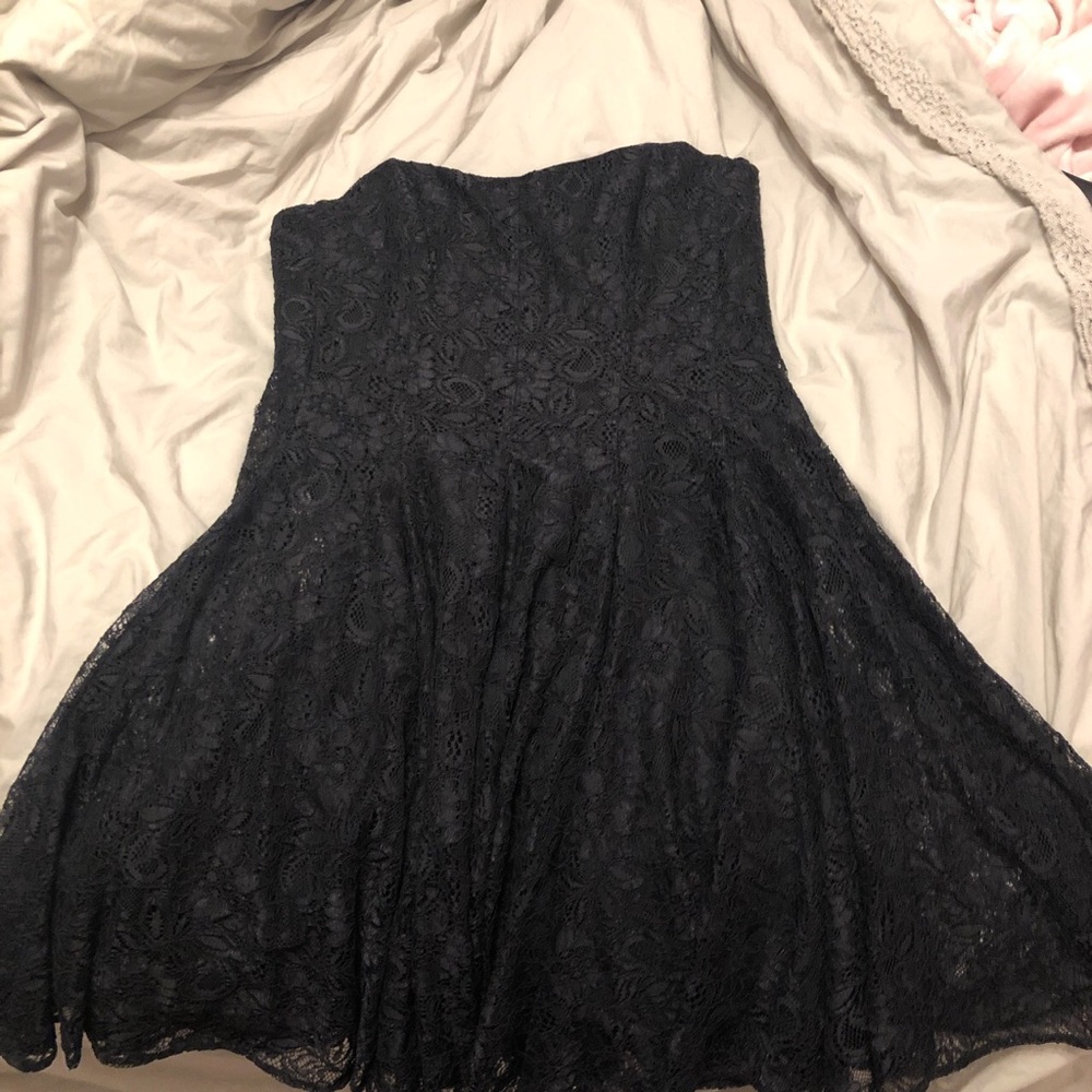 Navy blue sweetheart neckline strapless dress